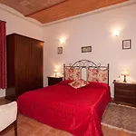 Podere Vesta Hotel *