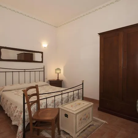 Hotel Podere Vesta *