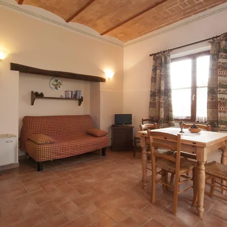 Podere Vesta Hotel *