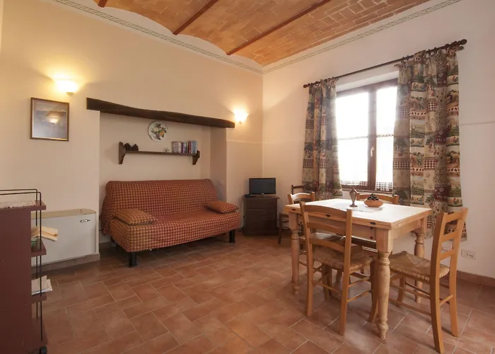 Podere Vesta Hotel *